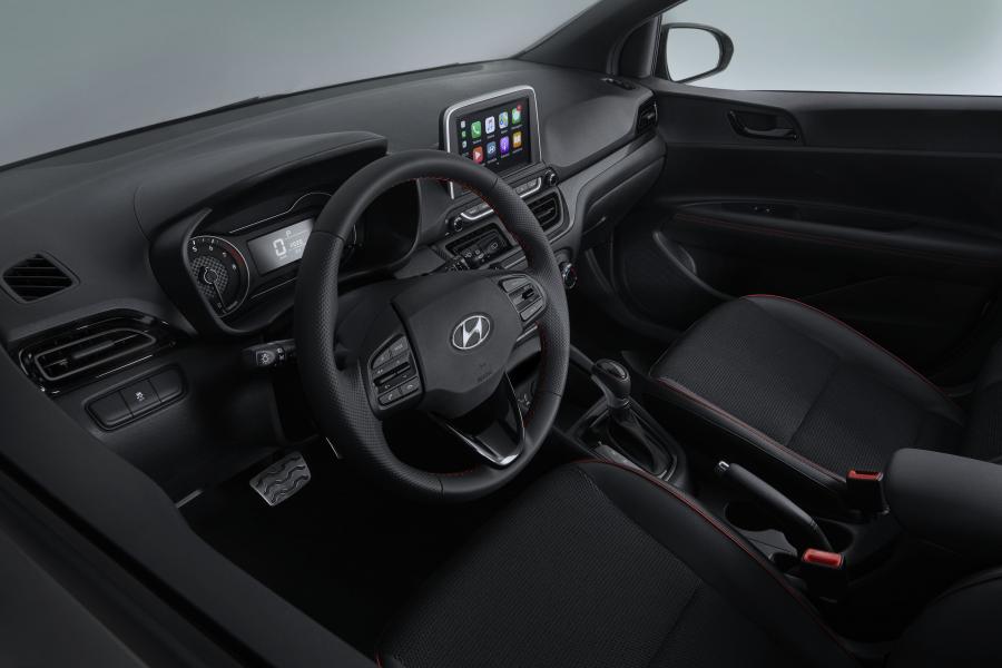 Интерьер Hyundai HB20 Sport 2020 года  (фото 2 из 7)